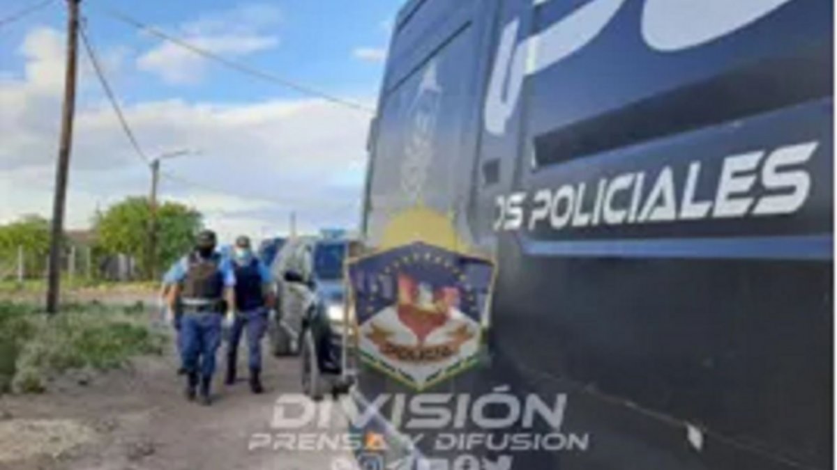 Caen dos pistoleros y les secuestran medio kilo de cocaína