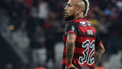 Un canto inesperado para Arturo Vidal en la final