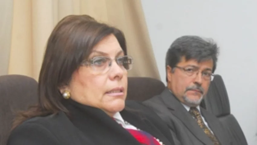 Denuncian a jueza de Familia por violencia