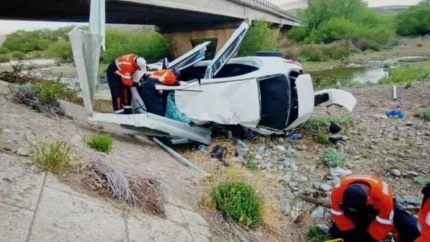 Un muerto y tres heridos al caer de un puente en la Ruta 40