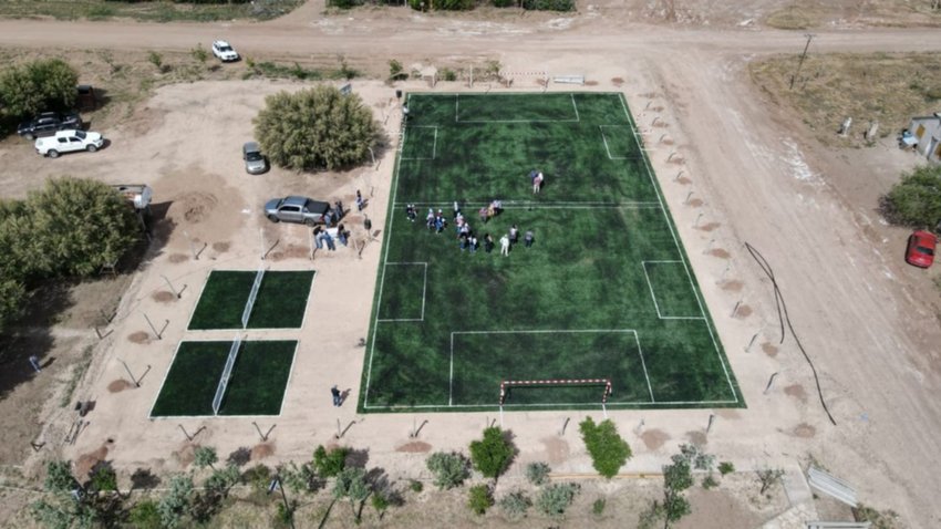 Inauguraron canchas de césped sintético