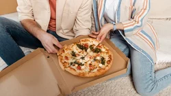 Comieron pizzas por 400 mil pesos y no las pagaron