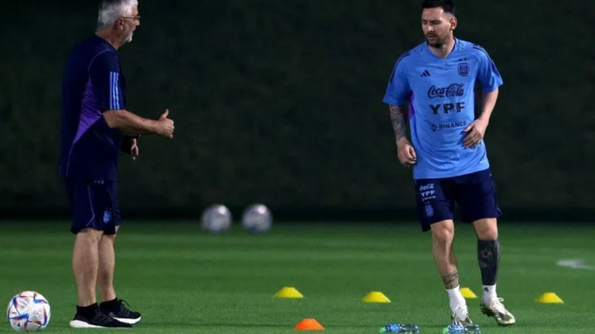 ¿Messi está lesionado o es una versión de las redes sociales?