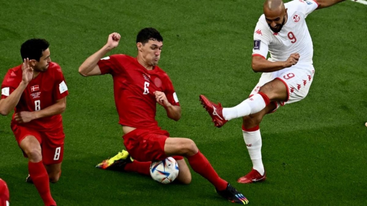 Goleó Francia, empataron Túnez-Dinamarca y México-Polonia