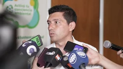 Koopmann hace eje en el tren y aplaudió a Chile por el Trasandino