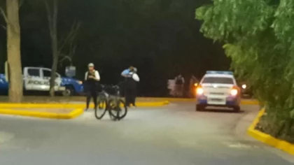 Tiros, un herido y despliegue policial en el Paseo Costero