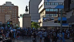 VIDEO: la pasión por la Selección abarrotó las calles neuquinas