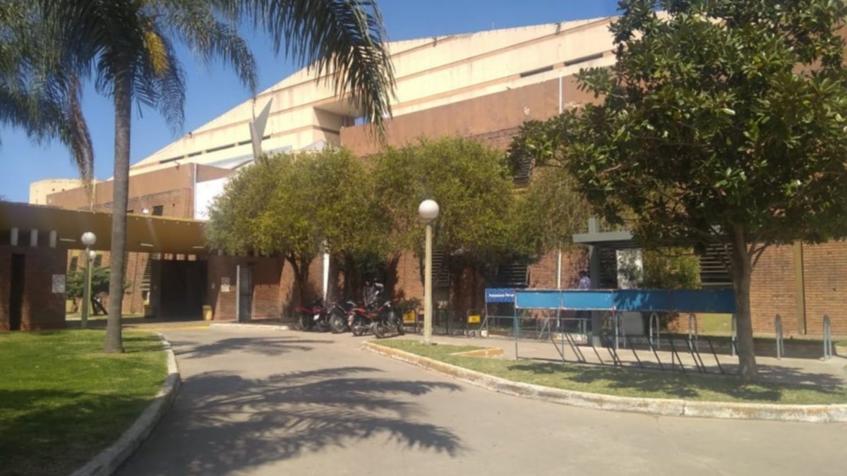 Disparó un arma para festejar a la Selección y baleó a su hijito de 8 años