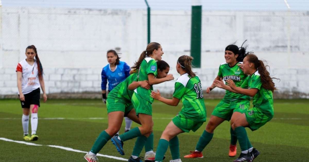 El básquet, el fútbol y el vóley masculino, buscan la final