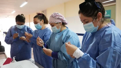 Aumento de casos de covid: protocolos y vacunación en la región