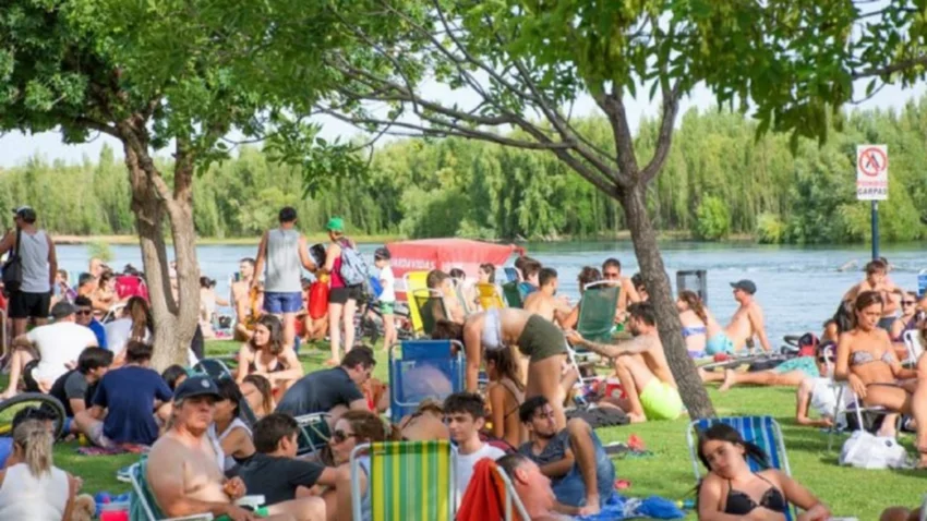 Mucho calor y humedad para este jueves en Neuquén, ¿y el viento?