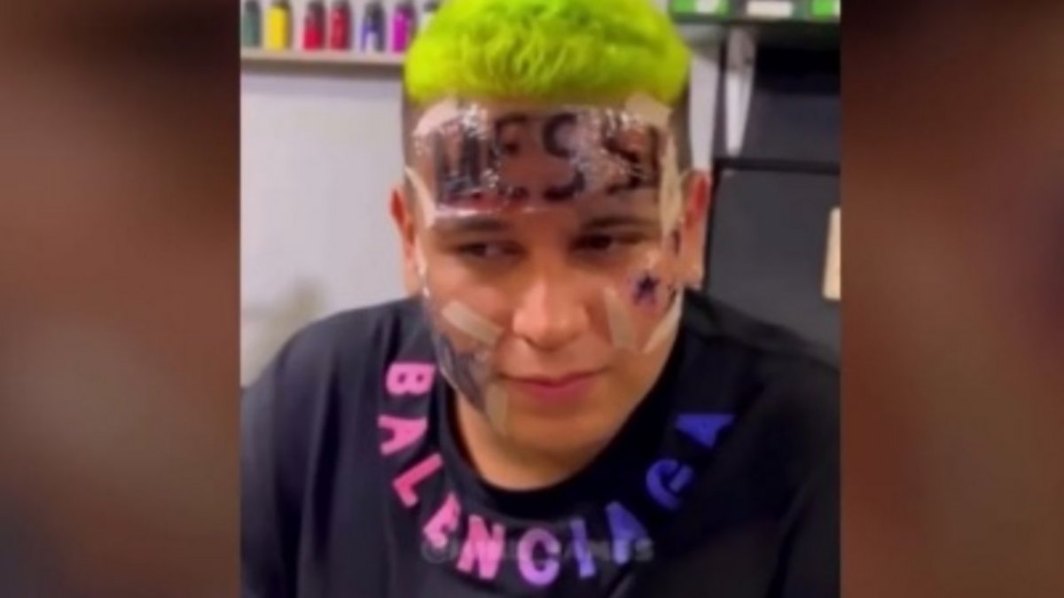 Lo mataron en redes: está arrepentido por tatuarse "Messi"