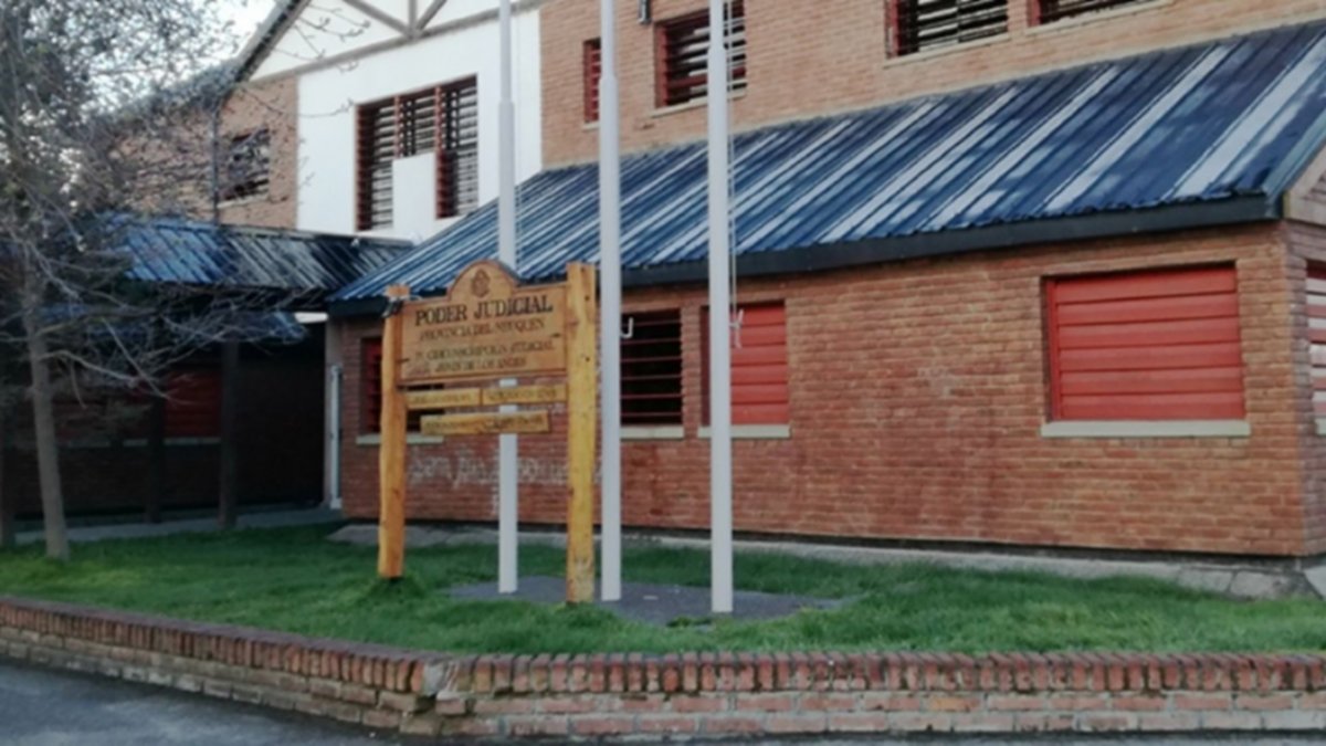 Quedó libre la mujer que mató a su ex pareja de una puñalada