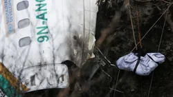 Hallaron las cajas negras del avión que cayó en Nepal