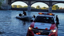 Continúa la búsqueda de los jóvenes desaparecidos en Dique Ballester