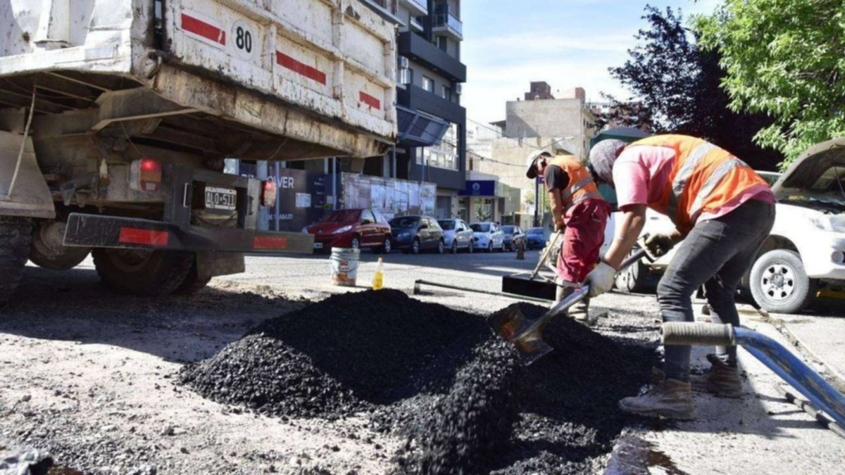La Municipalidad avanza con el Plan de Bacheo en la capital neuquina