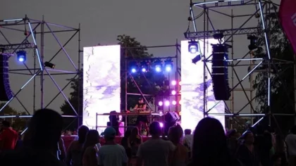 Último sábado de enero, con calor y música en vivo