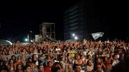 Fiesta de la Confluencia: empieza el retiro de pulseras