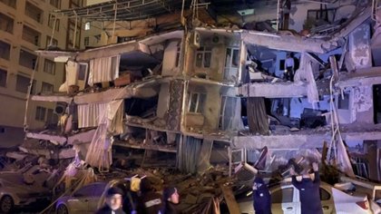 Terremoto de 7,8 de magnitud en Turquía y Siria: más de 500 muertos
