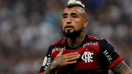 El chileno Vidal será sancionado por su club