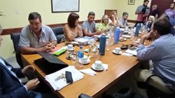 Carreras ofreció aumentos mensuales
