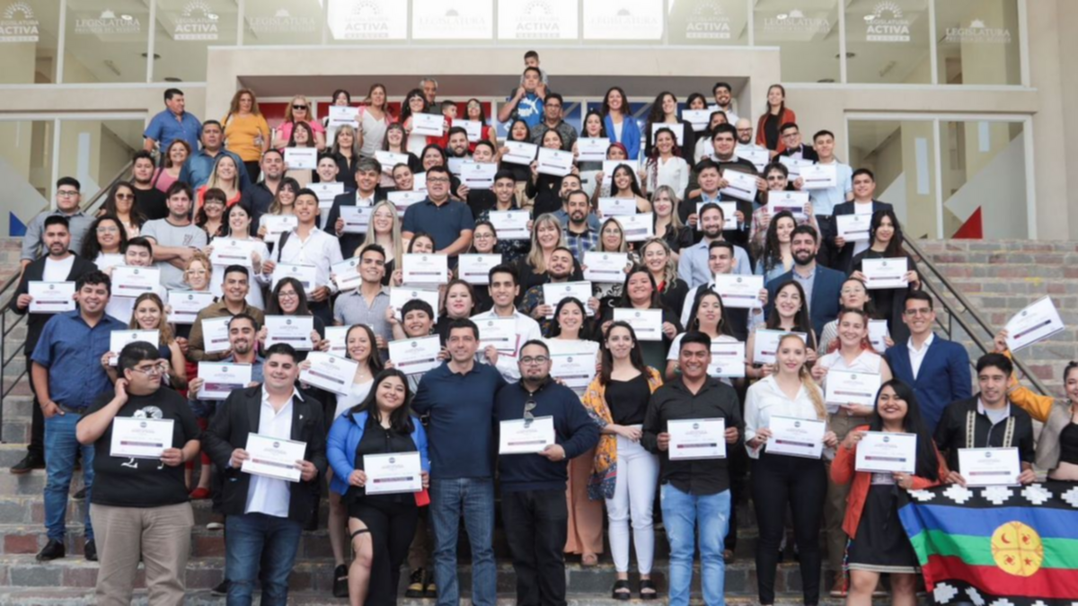 Kopmann abrió la convocatoria para el programa "Jóvenes Líderes"