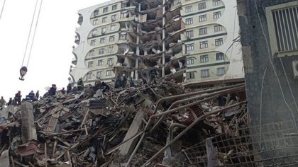 El terremoto logra un alto el fuego entre el PKK y Turquía