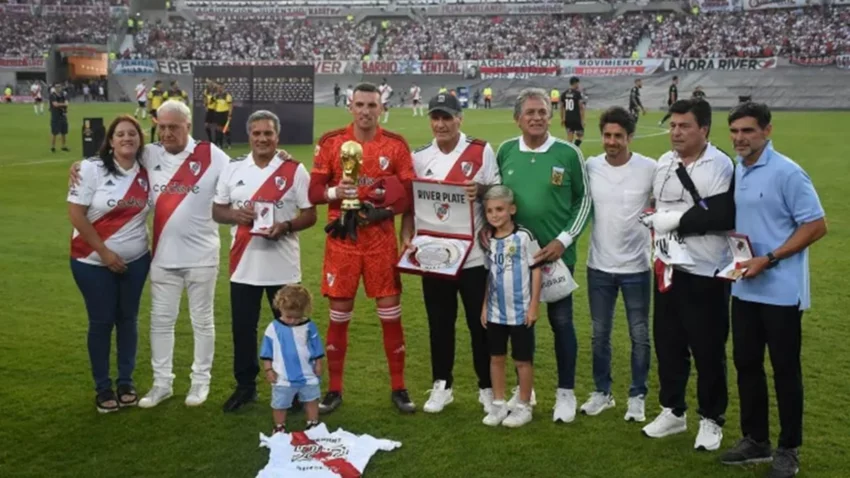 Todo tranquilo con Pasarella, hasta que habló Alonso