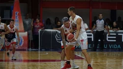 El rojo neuquino metió festejo en Madryn