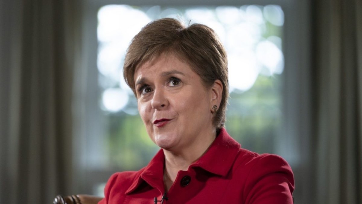 Escocia se queda sin su Ministra principal