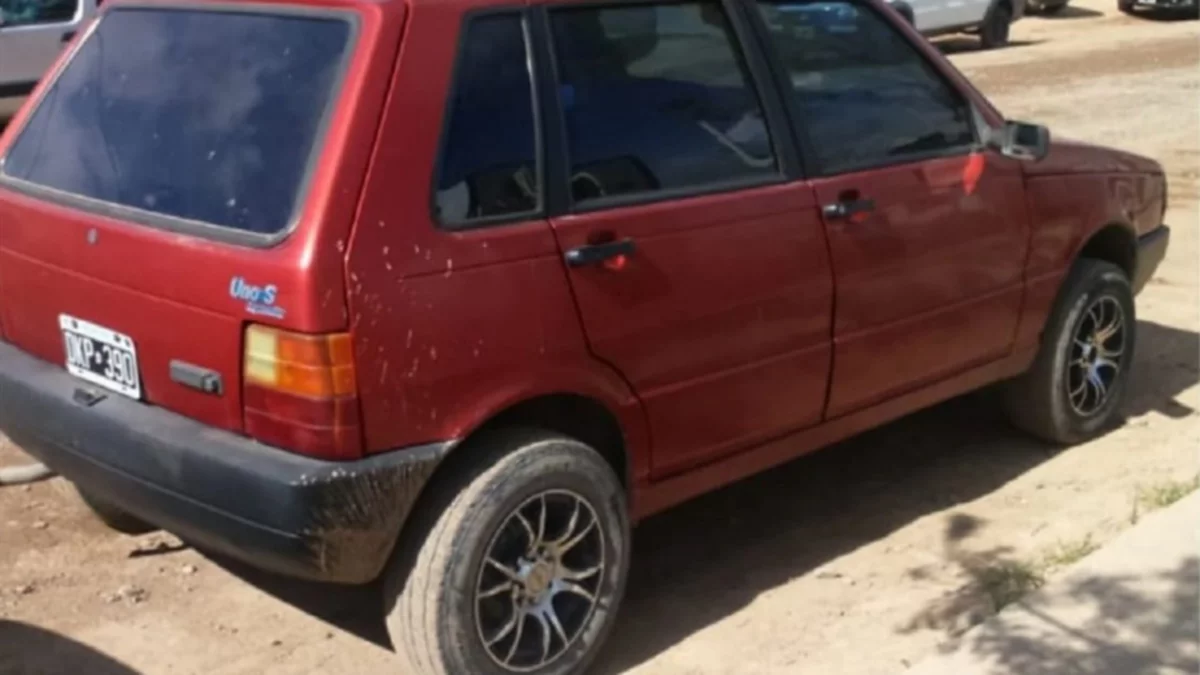 Le robaron el auto en la Fiesta de la Confluencia