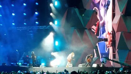 Emocionante: "Pato" Sardelli invitó a un neuquino a tocar con él