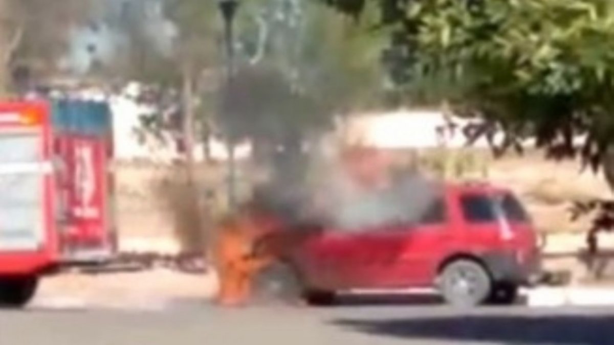 VIDEO: Manejaba tranquila, mientras se le incendiaba la camioneta