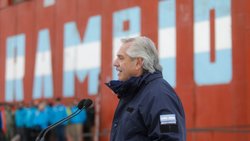Alberto Fernández visitó la Base Marambio