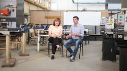 Koopmann ratificó el fortalecimiento de la educación técnica y del inglés desde la primaria