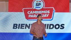 Un candidato paraguayo aseguró que los argentinos "no quieren trabajar"
