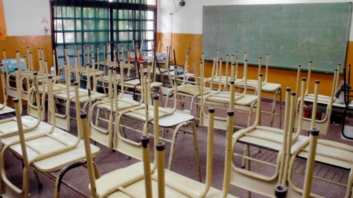 Carreras no pudo garantizar el inicio de clases