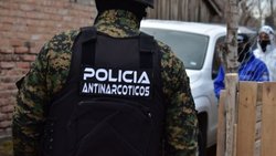 Allanamiento en San Martín de los Andes con demorados y secuestros