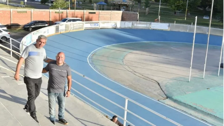 El Patinódromo de Neuquén arrancó con su techado