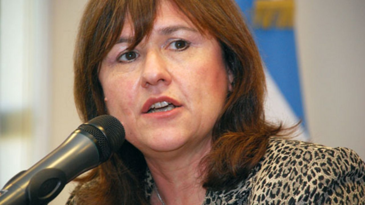 Pechen: "Se dedican a tirar pirotecnia, pero con Marcos no hemos devuelto ninguna agresión"