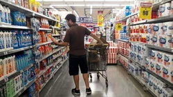 Obligarían a supermercados a vender productos neuquinos