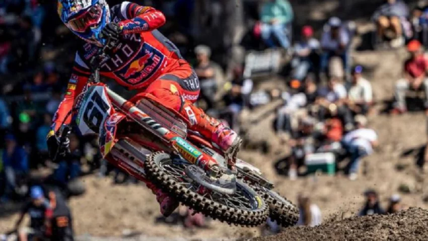 Doblete español en el MXGP de Villa la Angostura
