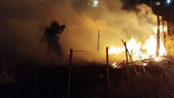 Se oyeron disparos y luego ardió una casilla en la Meseta