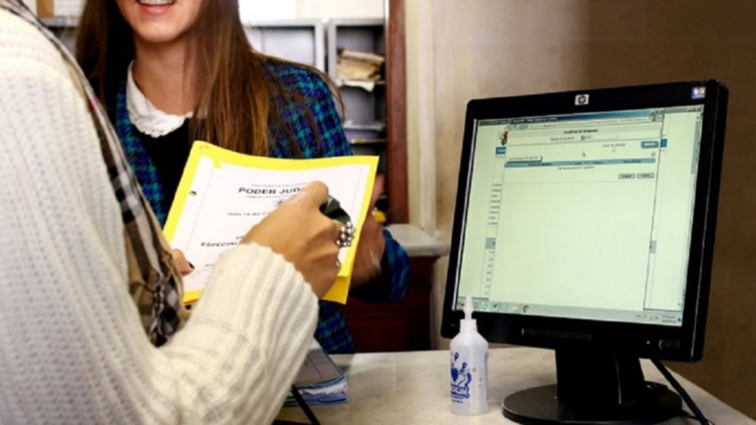 Continúan las críticas por el examen de ingreso al Poder Judicial