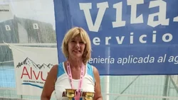 Mamá de intendente neuquino compitió en mundial de nado