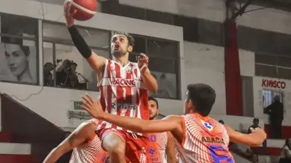 Deportivo Roca se impuso en Trelew y está cerca de la cima