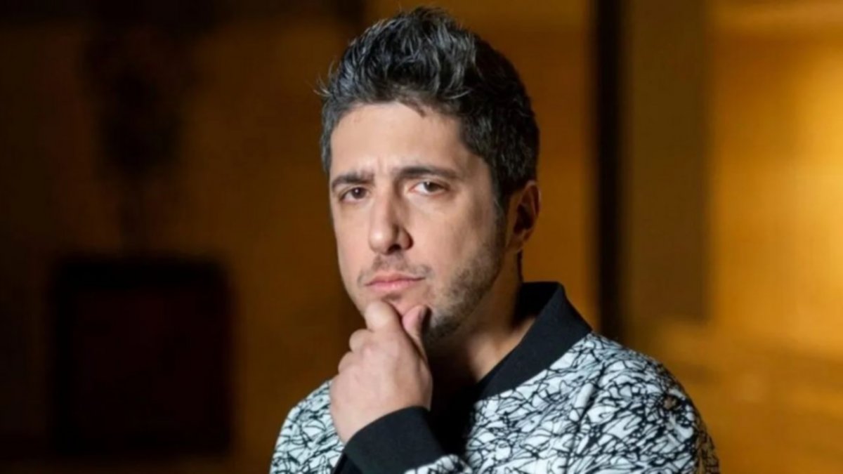 Echaron a Jey Mammon por la denuncia de abuso sexual