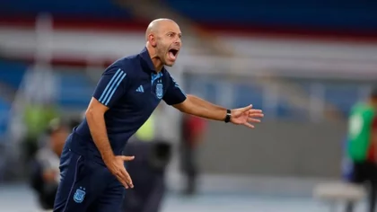 Mascherano: "Tengo la obligación de invitar a Messi y Di María"