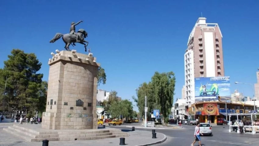 Así funcionarán transporte, bancos y servicios en Semana Santa