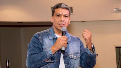 Neuquino presidenciable pide la renuncia de Massa